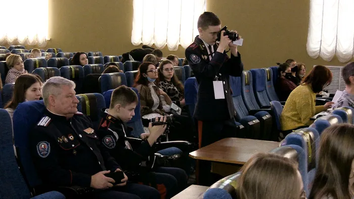 Медиафорум 2022.00_07_07_18.Still010.jpg